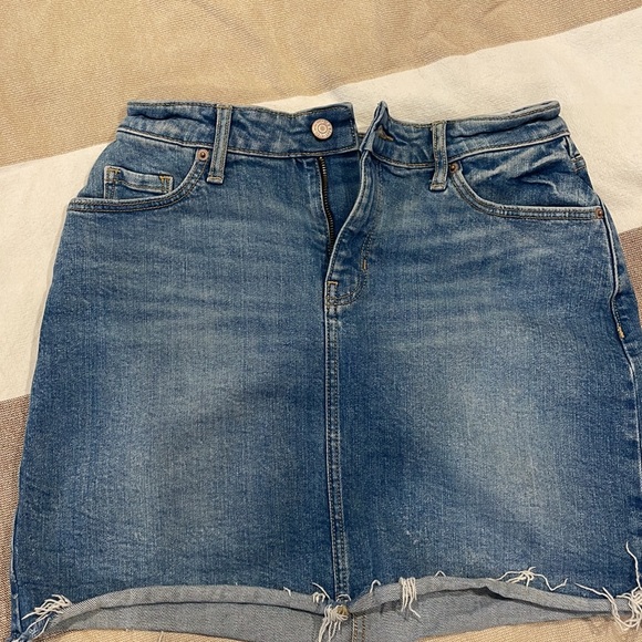 OLD NAVY JEAN SKIRT - Picture 2 of 3